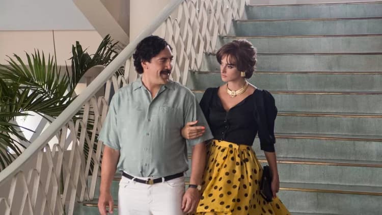 Loving Pablo Poster