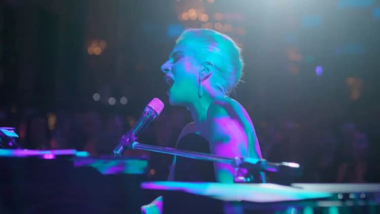 Gaga: Five Foot Two Poster