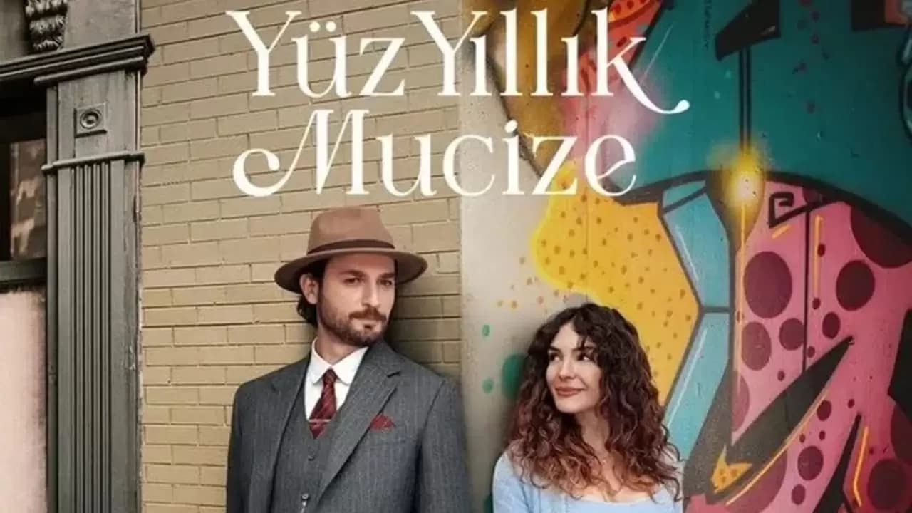 Yüz Yillik Mucize Backdrop