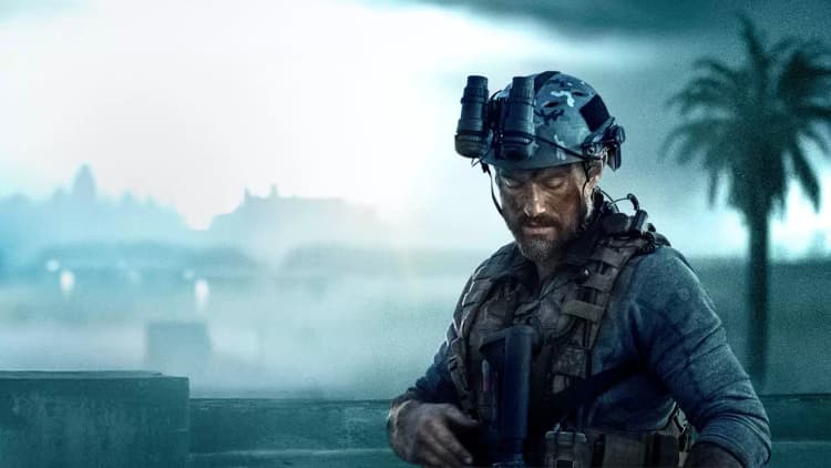 13 Hours Poster