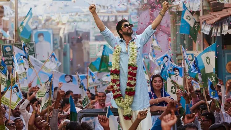 Raees Poster