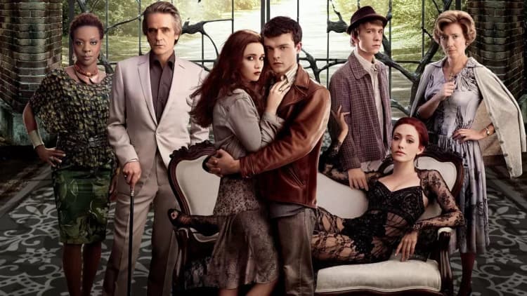 Beautiful Creatures Poster