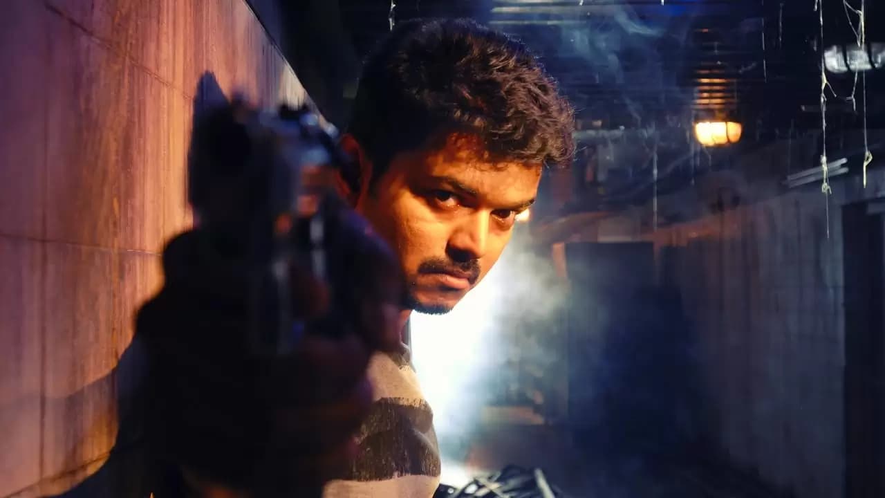 Thuppakki Backdrop