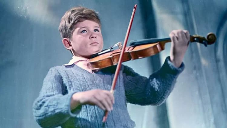 The Steamroller and the Violin Poster
