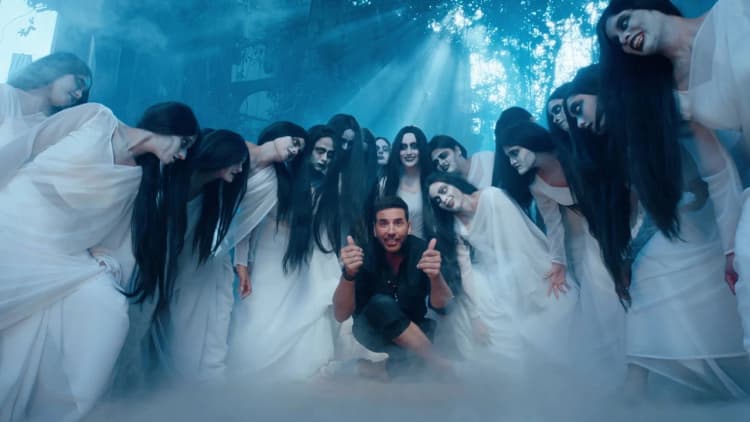 Bhooth Bangla Poster