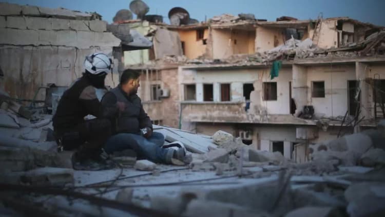 Last Men in Aleppo Poster