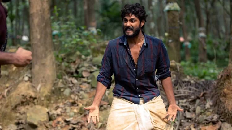 Angamaly Diaries Poster