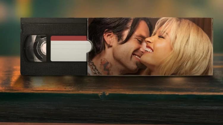 Pam & Tommy Poster