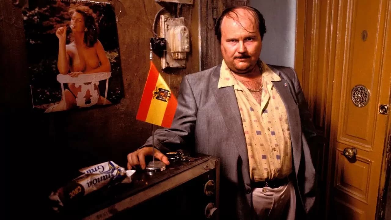 Torrente, the Dumb Arm of the Law Backdrop
