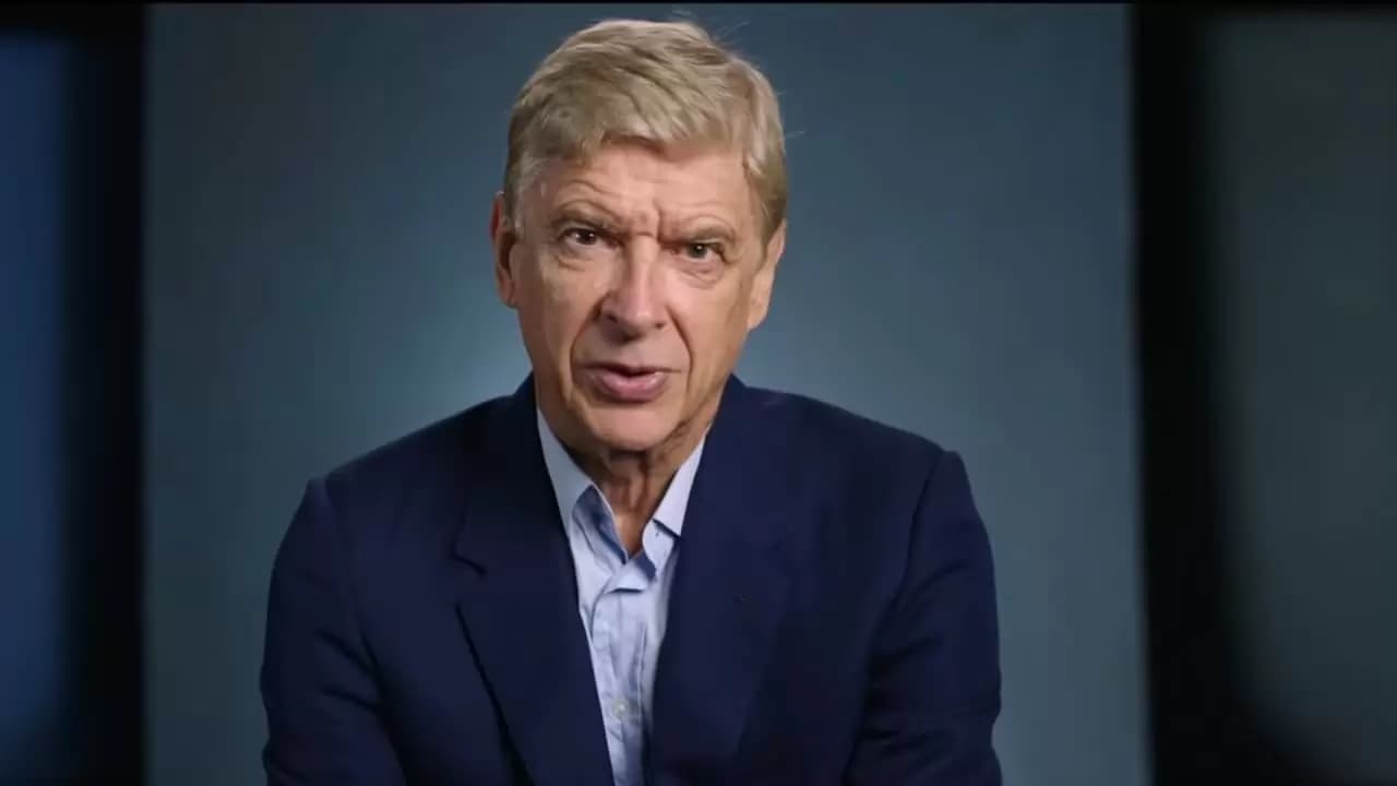 Arsène Wenger: Invincible Backdrop