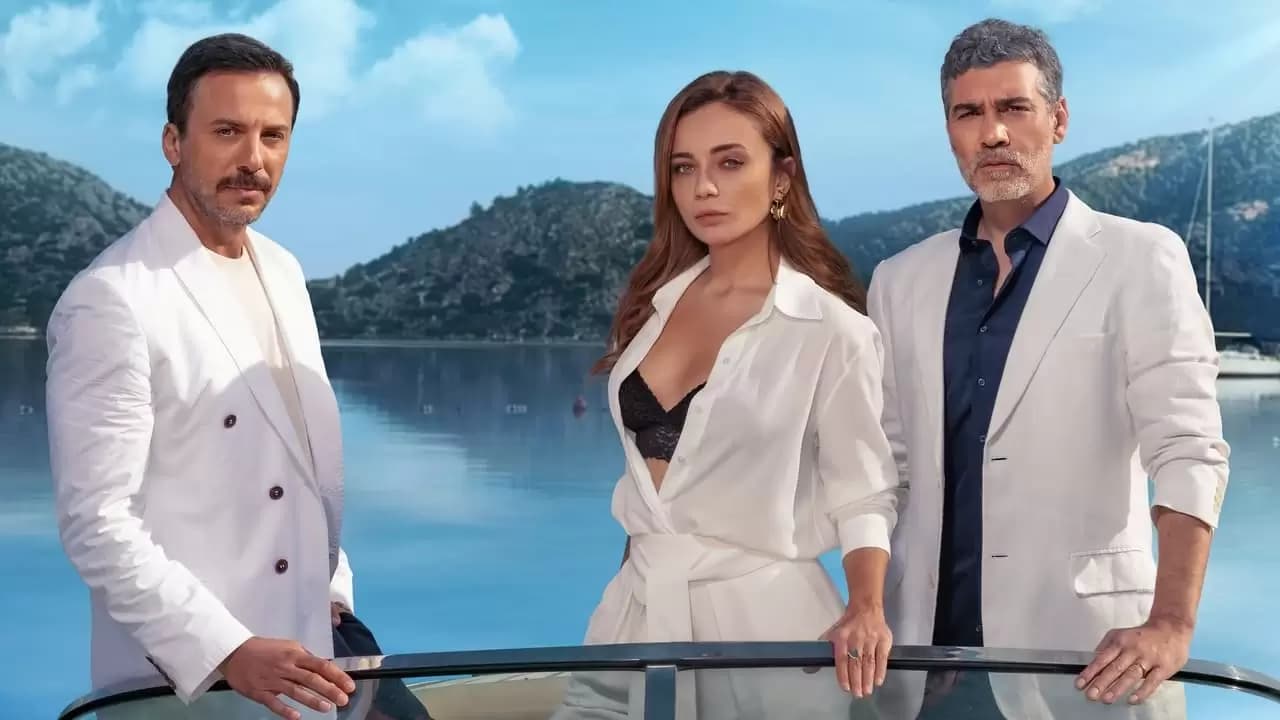 Maviye Sürgün Backdrop