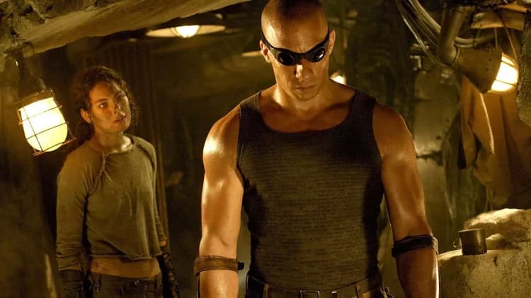 The Chronicles of Riddick Poster