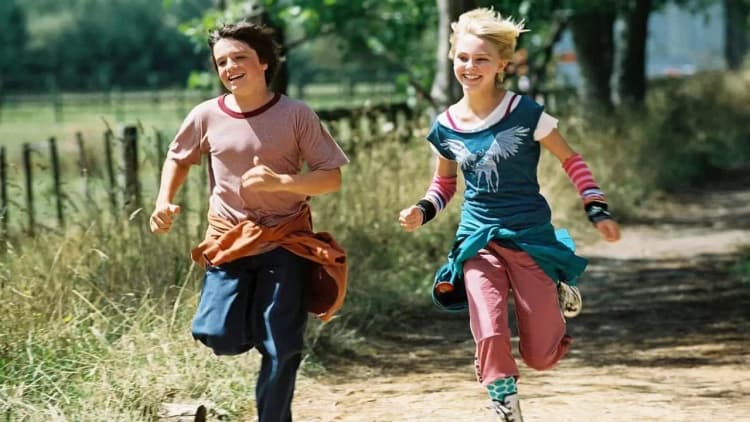 Bridge to Terabithia Poster
