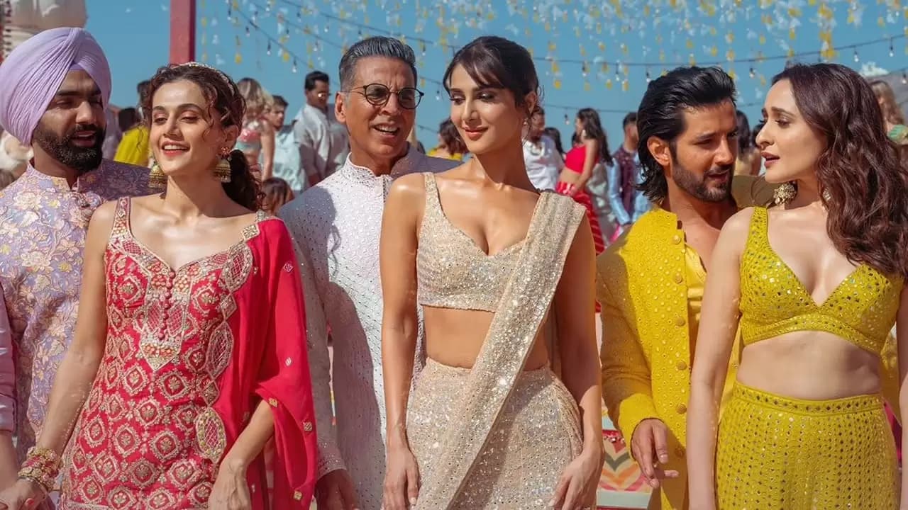 Khel Khel Mein Backdrop