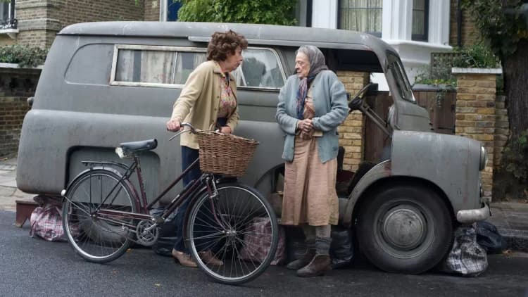 The Lady in the Van Poster