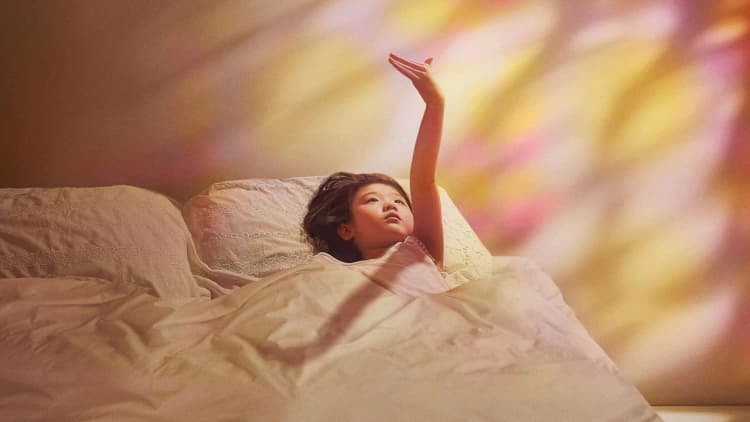 Left-Handed Girl Poster