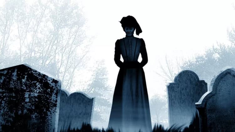The Woman in Black Poster